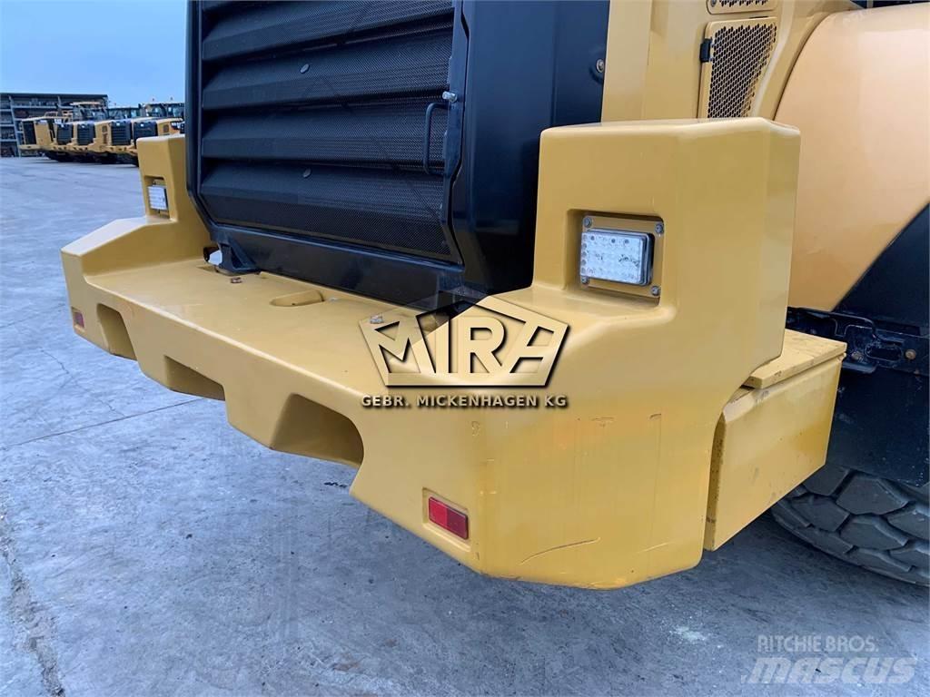 CAT 972M XE Kolesni nakladalci