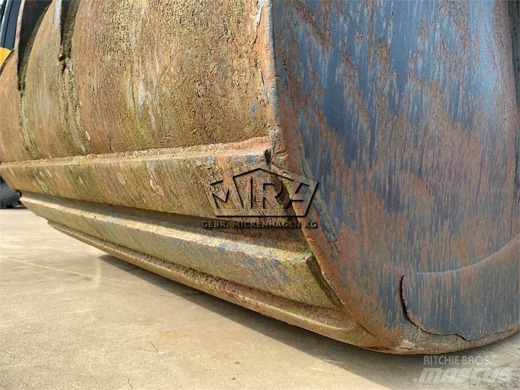 Komatsu 1800 mm Nakladalne žlice