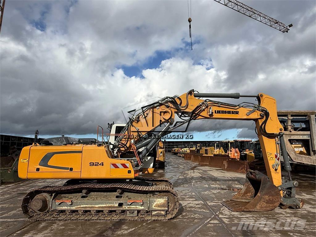 Liebherr R 924 LC Bagri goseničarji