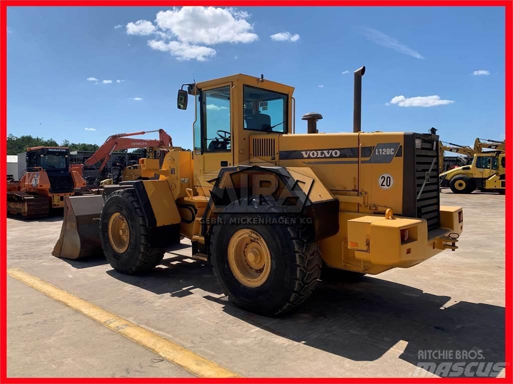 Volvo L 120 C Kolesni nakladalci