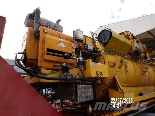  Assmann 8,0/236 PW Vakuumski tovornjaki