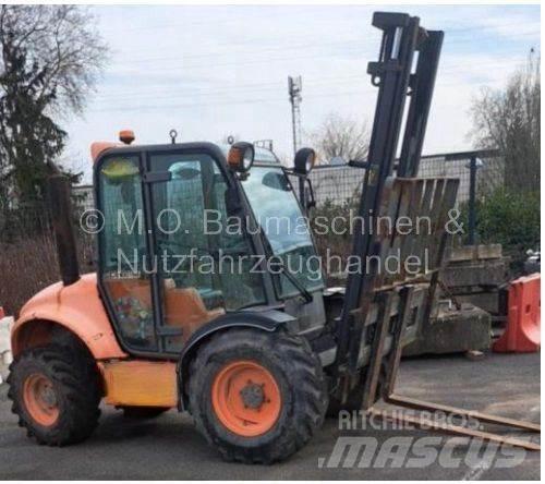 Ausa CH 250 Allrad Terenski viličar