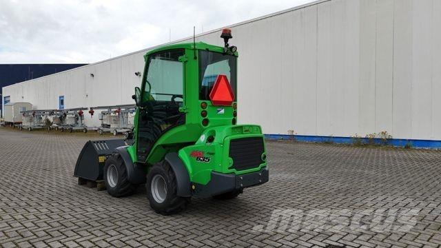 Avant Tecno 635 Kolesni nakladalci