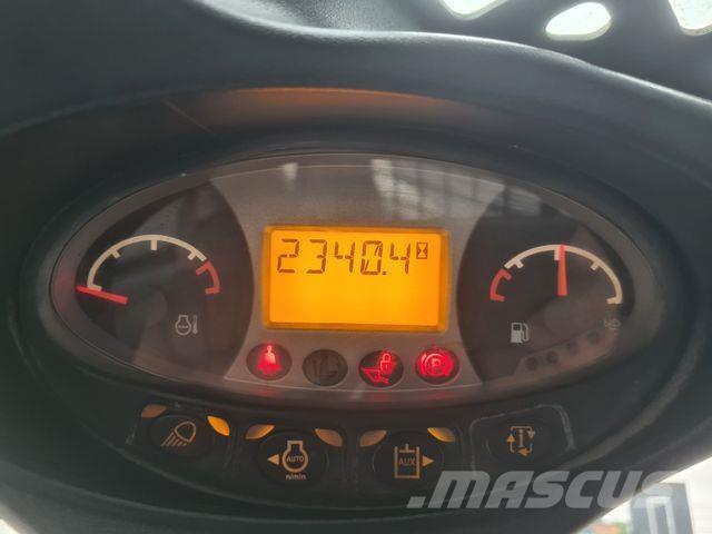 Bobcat S 530 Buldožerji goseničarji