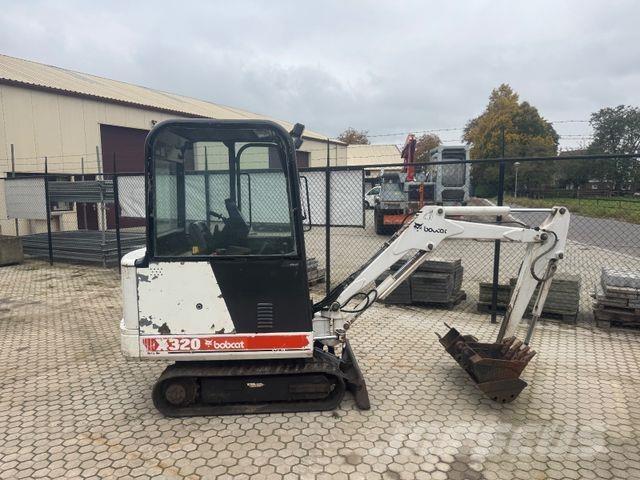 Bobcat X 320 Mini bagri <7t