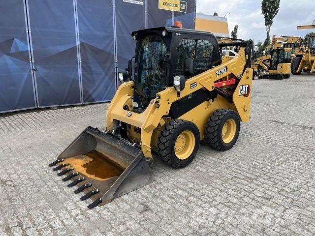 CAT 242D3 Gradbeništvo - drugo