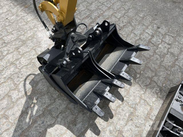CAT 300.9D Gradbeništvo - drugo
