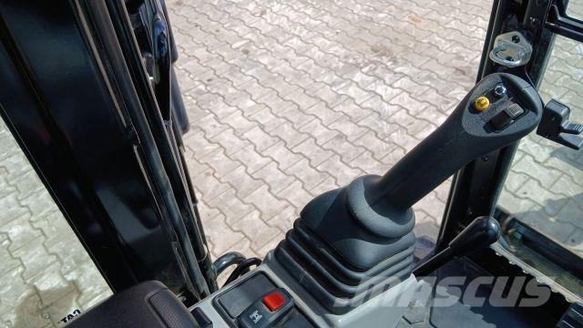 CAT 302 CR Gradbeništvo - drugo