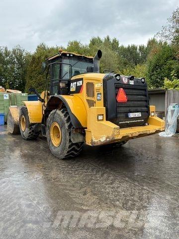 CAT 962 M Kolesni nakladalci