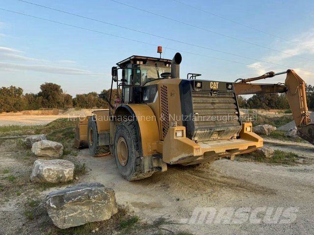 CAT 972K Kolesni nakladalci