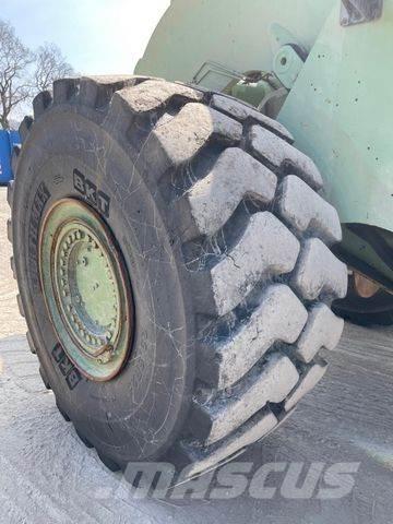 CAT 980 M Kolesni nakladalci