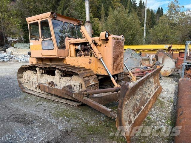 CAT D6C Buldožerji goseničarji