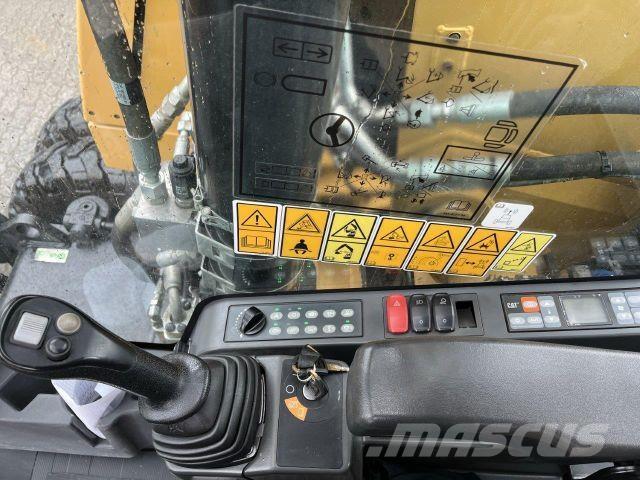 CAT M320F Gradbeništvo - drugo