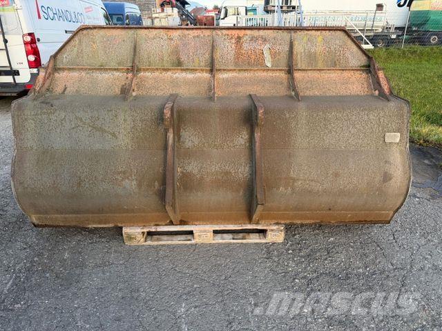  DIV. SCHAUFEL Kolesni nakladalci