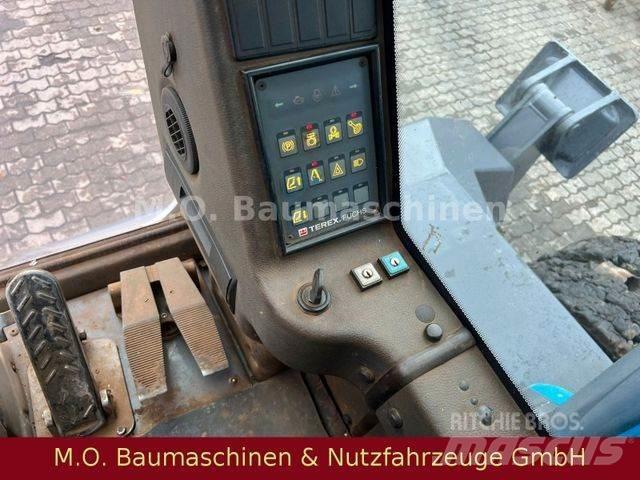 Fuchs MHL 350 Bagri na kolesih