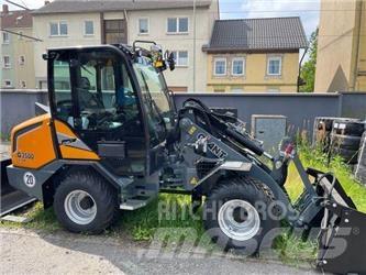 GiANT G3500 X-TRA Kolesni nakladalci