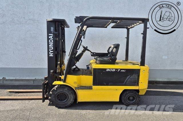 Hyundai 30B-7 Električni viličarji
