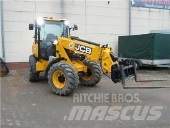 JCB TM220 Agri Kolesni nakladalci