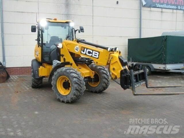 JCB TM220 Agri Čelni nakladalci in kopači