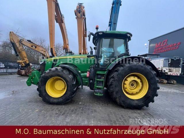 John Deere 8370 R Čelni nakladalci in kopači
