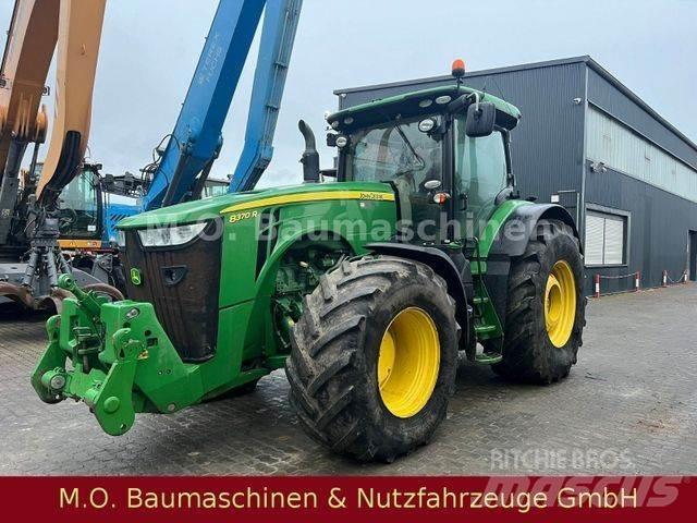John Deere 8370 R Čelni nakladalci in kopači