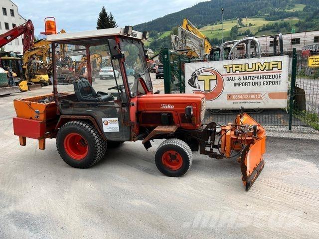  Kako H218 Tovornjaki s kesonom/platojem