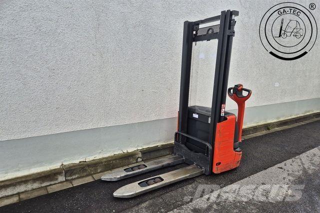 Linde L12 Visokodvižni komisionirni viličar