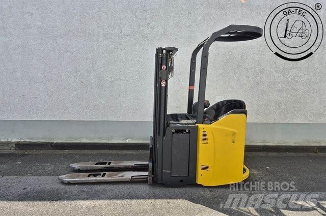 Linde L14SP Visokodvižni komisionirni viličar