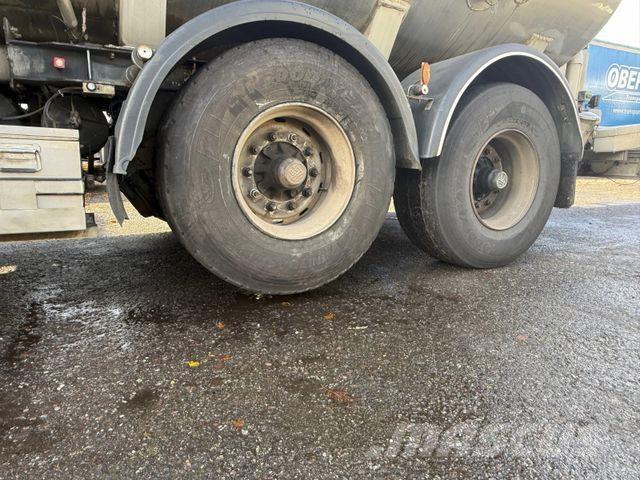  Maisonneuv 25.000L Polprikolice cisterne