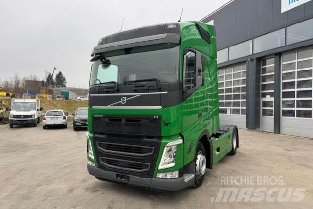 MAN TGX 33.520 6x4 Vlačilci