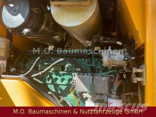 Volvo L120 E /Waage / Kolesni nakladalci