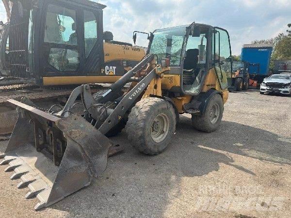 Volvo L25b Kolesni nakladalci