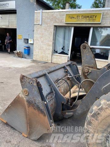 Volvo L30 Kolesni nakladalci