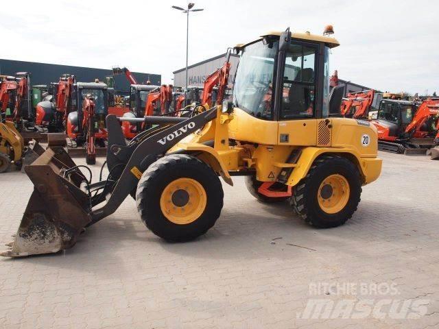 Volvo L35G Kolesni nakladalci