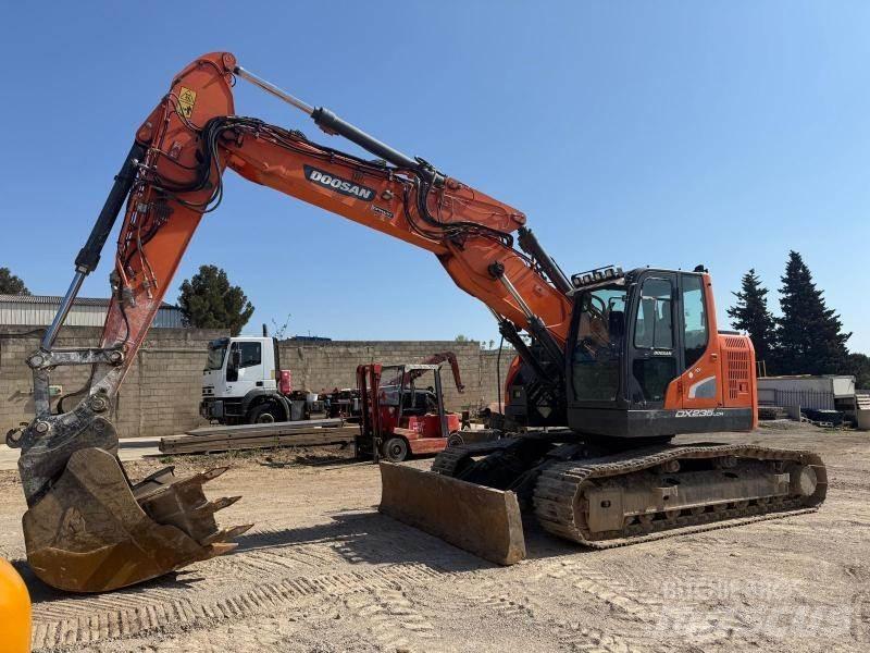 Doosan DX235LCR Bagri goseničarji