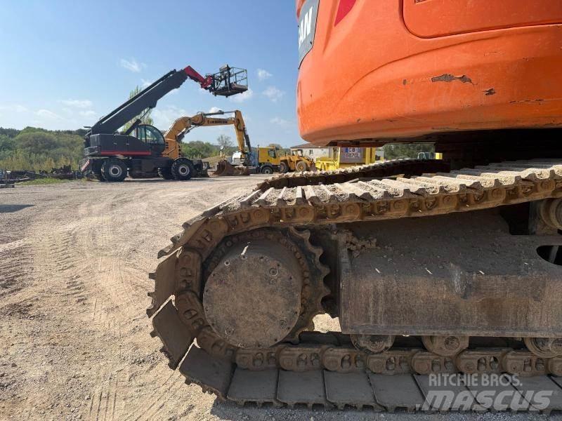 Doosan DX235LCR Bagri goseničarji