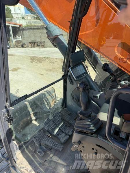 Doosan DX235LCR Bagri goseničarji