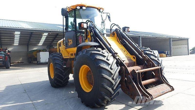 JCB 426 Kolesni nakladalci