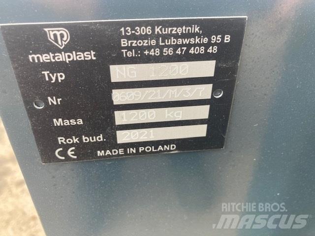  - - -  1200 KG Sprednje uteži