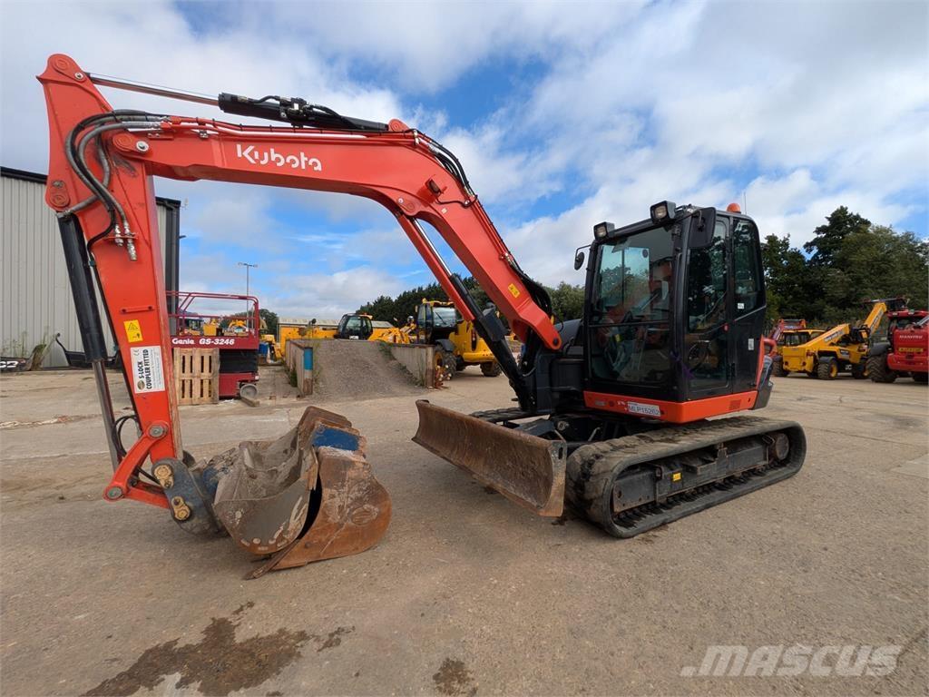Kubota  Mini bagri <7t