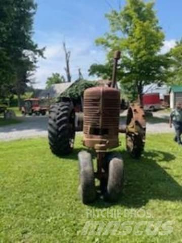 Farmall M Tractor Drugo