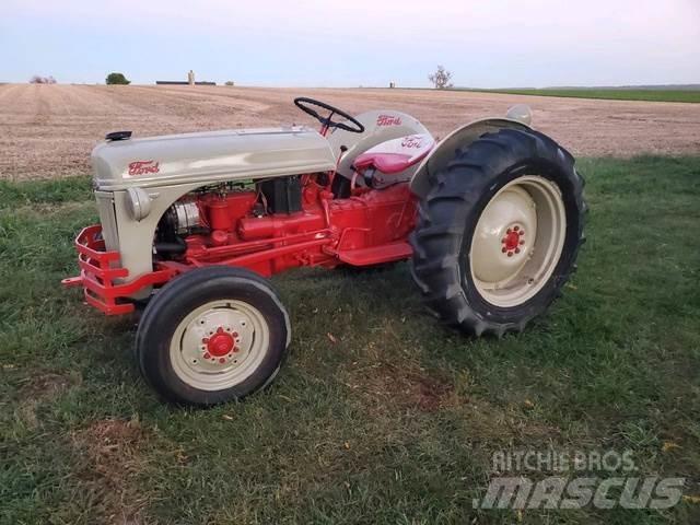Ford 8 N Tractor Gradbeništvo - drugo