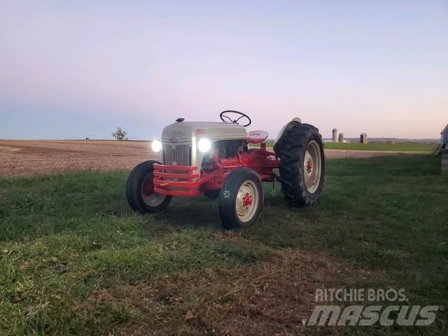 Ford 8 N Tractor Gradbeništvo - drugo