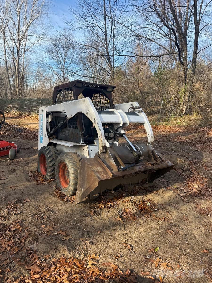 Bobcat 753 Skid steer mini nakladalci