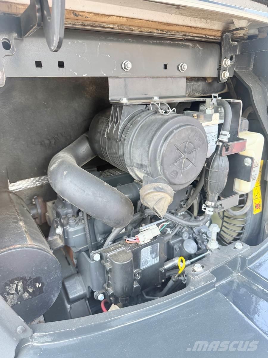Bobcat E35 Mini bagri <7t