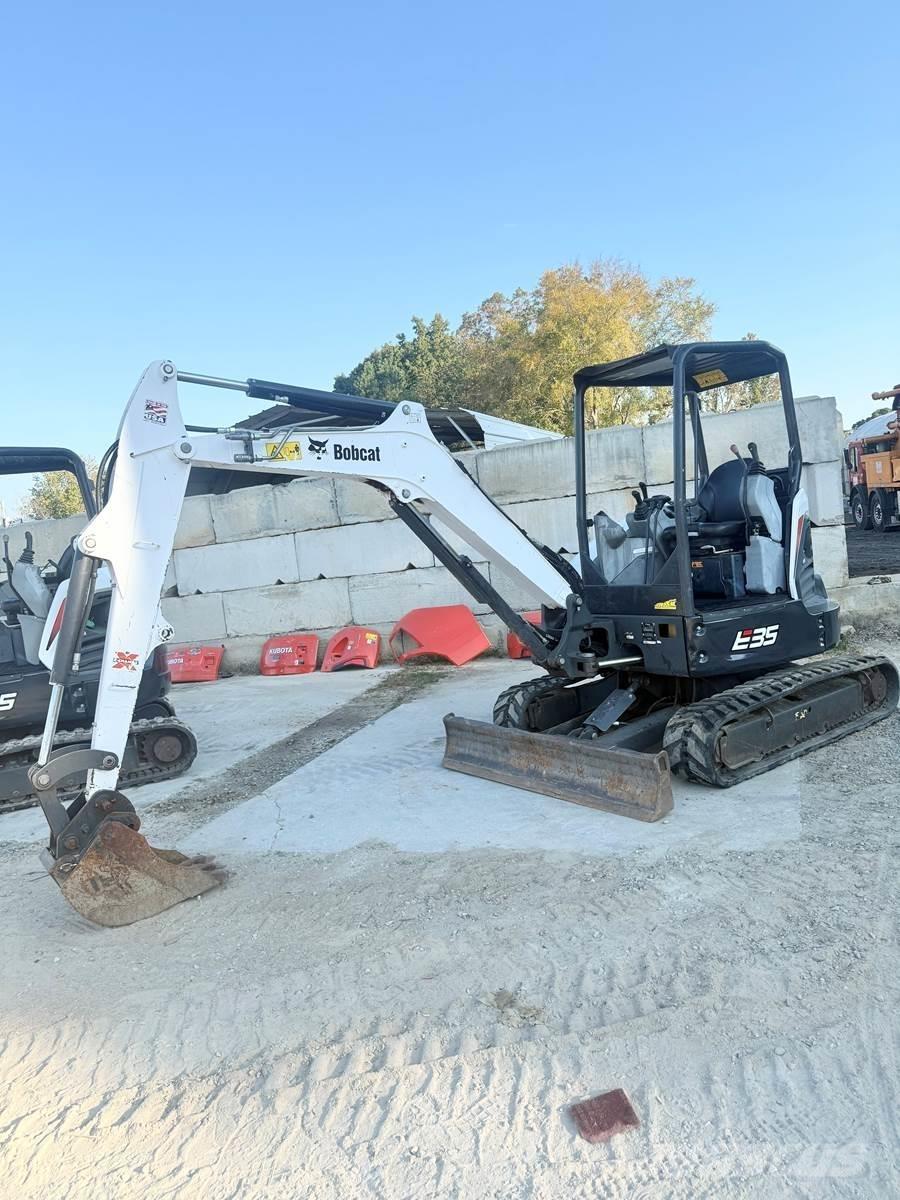 Bobcat E35 Mini bagri <7t