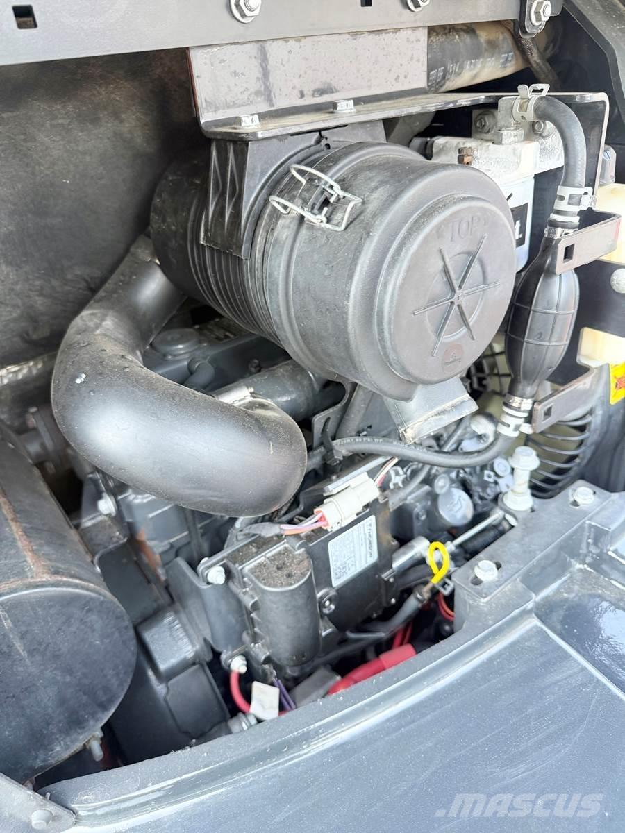Bobcat E35 Mini bagri <7t
