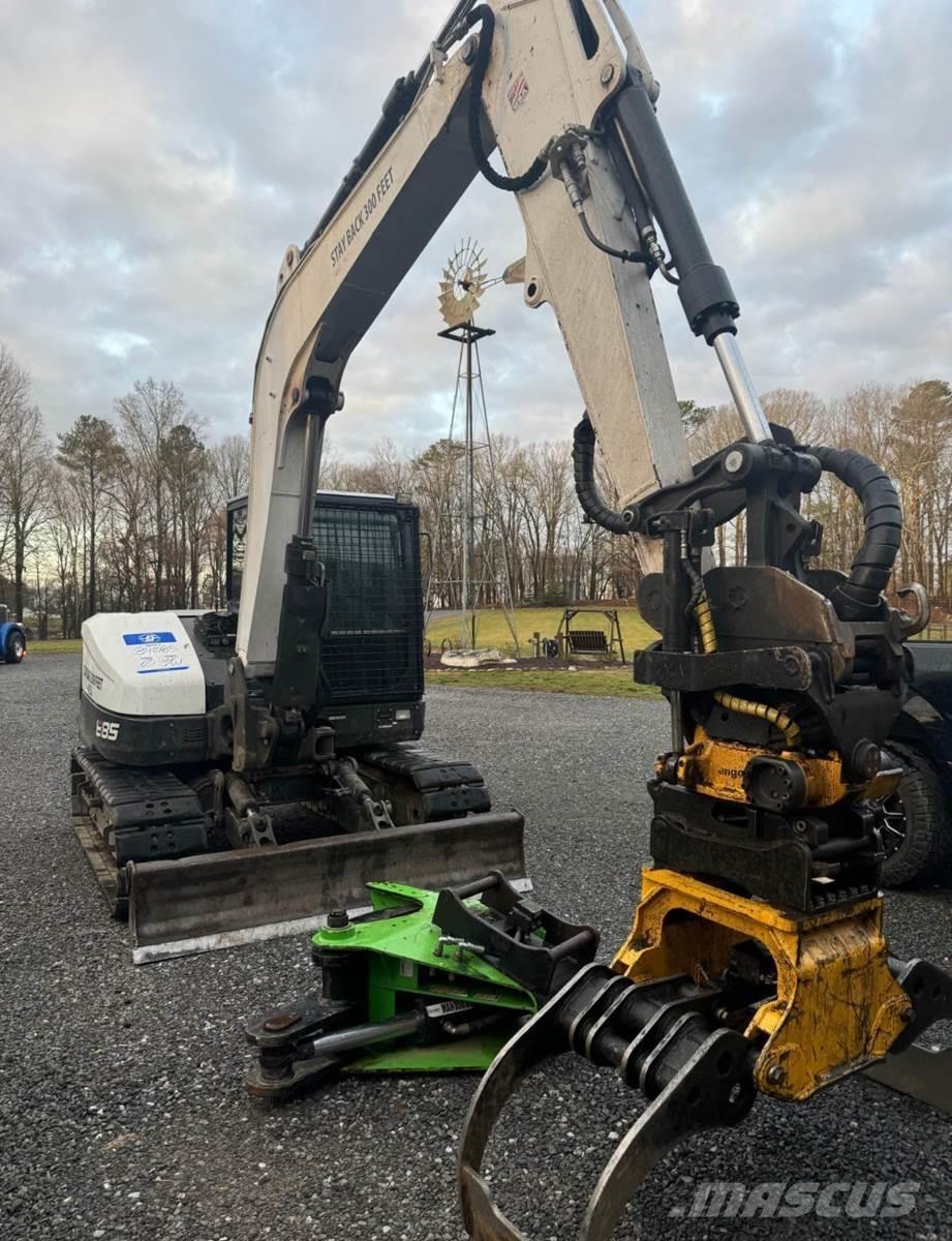 Bobcat E85 Bagri goseničarji