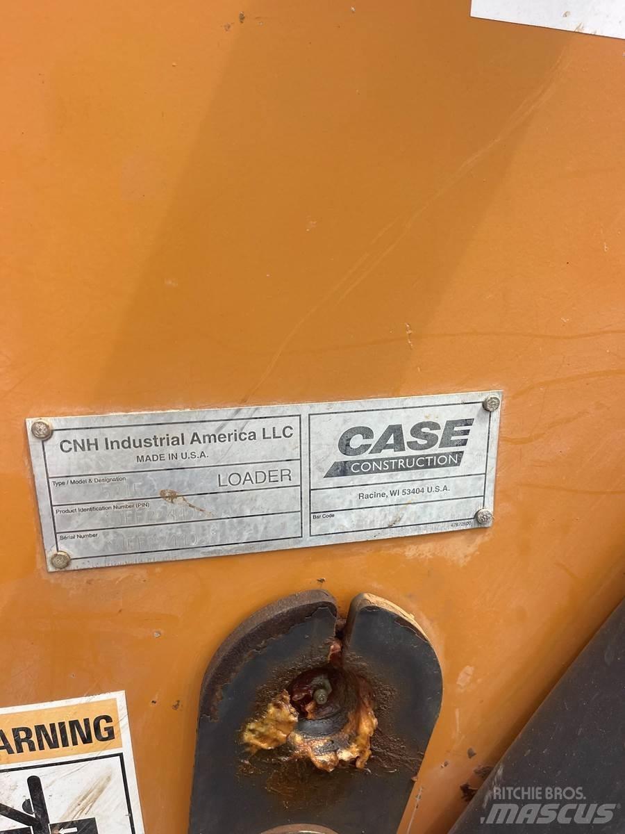 CASE 521F Kolesni nakladalci