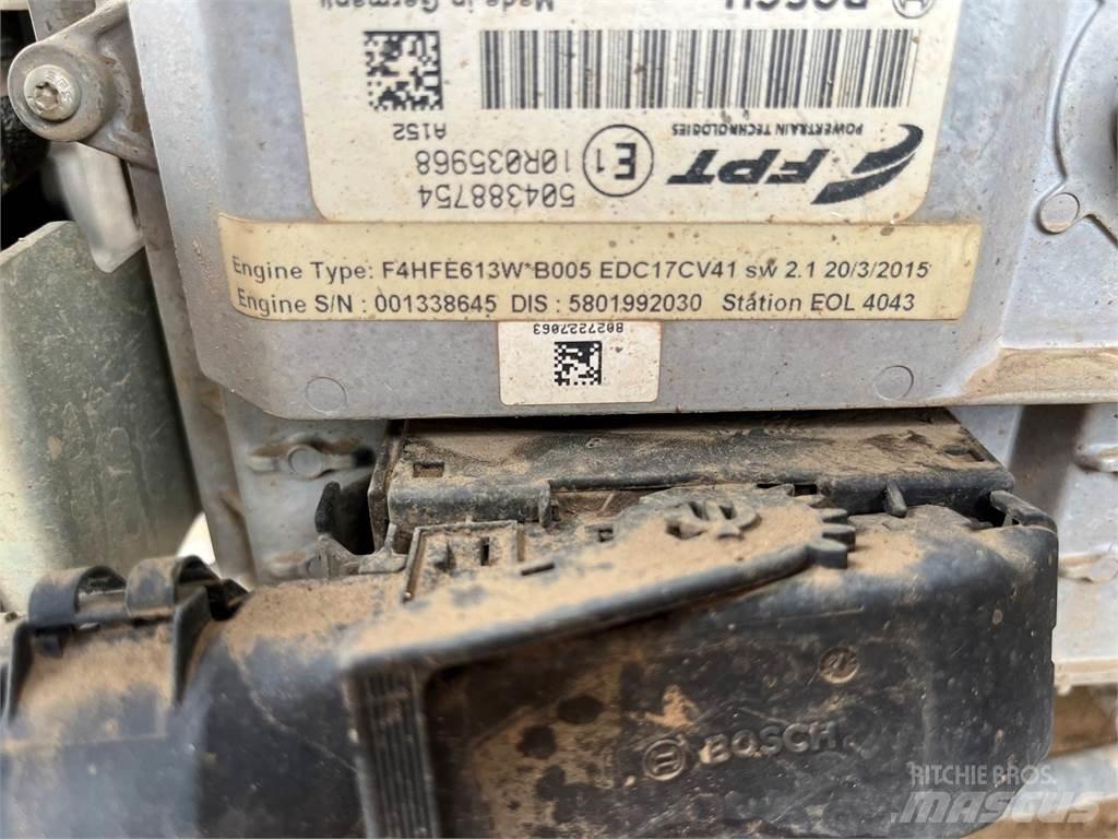 CASE 621F Kolesni nakladalci